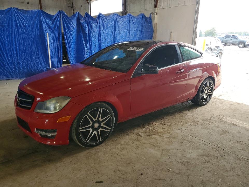 69852846 :رقم المزاد ، WDDGJ4HB7EG280304 vin ، 2014 Mercedes-benz C مزاد بيع