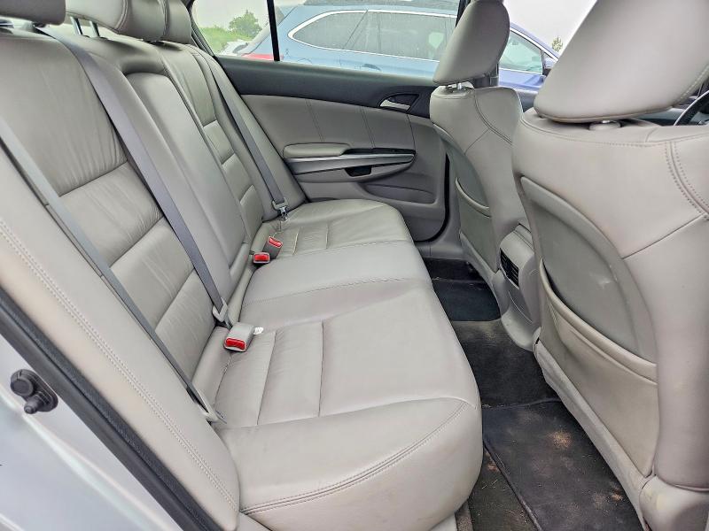 69116846 :رقم المزاد ، 1HGCP2F85AA124487 vin ، 2010 Honda Accord مزاد بيع