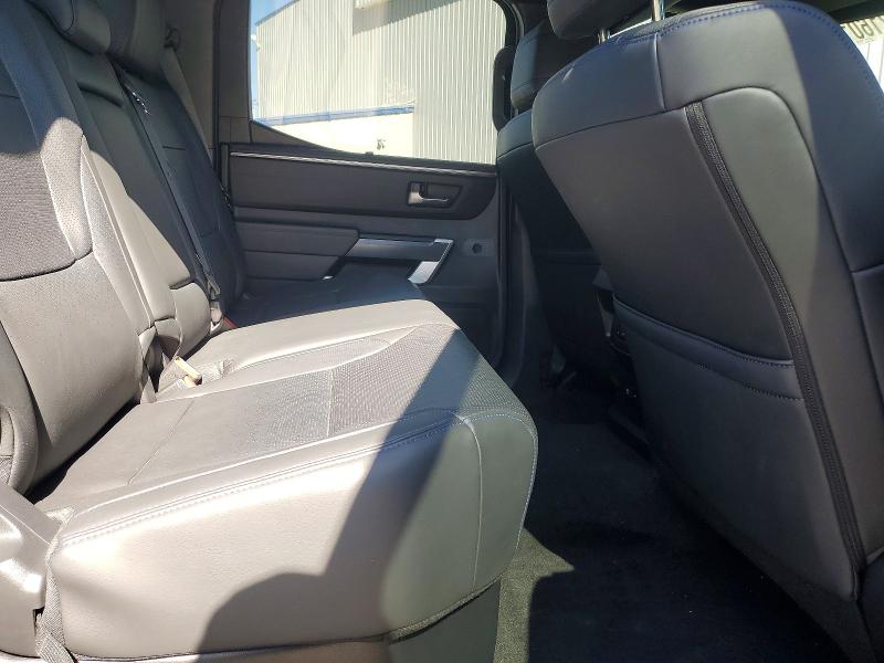 68216016 :رقم المزاد ، 5TFNA5DB6SX290945 vin ، 2025 Toyota Tundra مزاد بيع