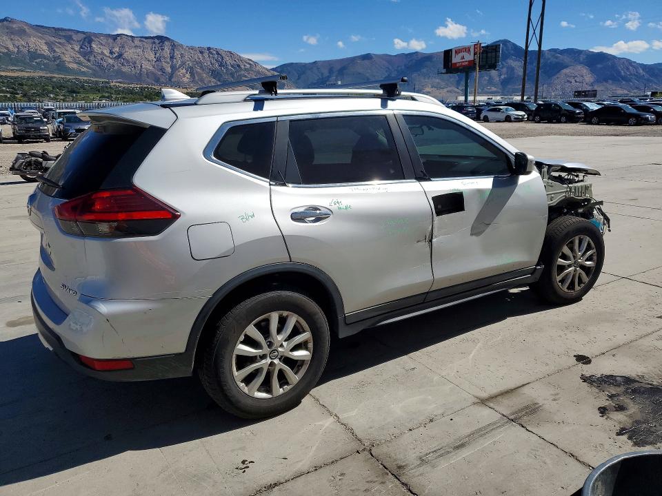Продажа на аукционе авто 2017 Nissan Rogue, vin: 5N1AT2MV5HC854856, номер лота: 69755006