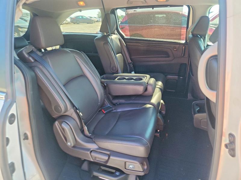 2018 Honda Odyssey მანქანა იყიდება აუქციონზე, vin: 5FNRL6H73JB102317, აუქციონის ნომერი: 67600316