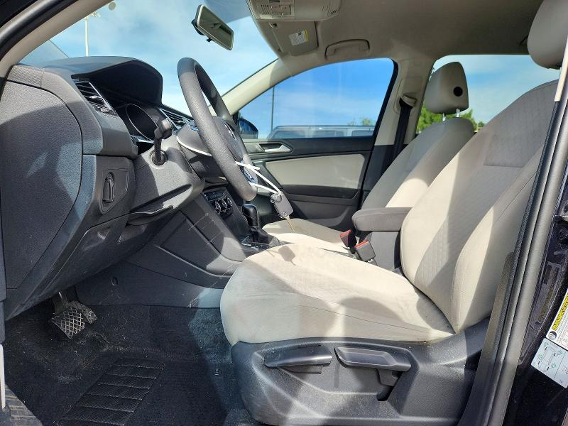 69338096 :رقم المزاد ، 3VV0B7AX4KM095808 vin ، 2019 Volkswagen Tiguan مزاد بيع