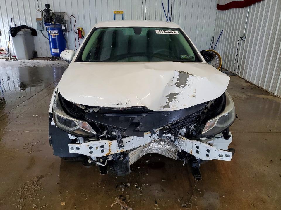 68233526 :رقم المزاد ، 1G1BE5SM0G7237413 vin ، 2016 Chevrolet Cruze مزاد بيع