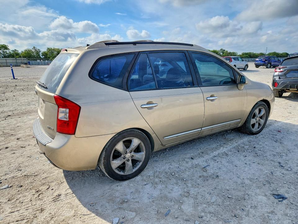 69173636 :رقم المزاد ، KNAFG526777089276 vin ، 2007 Kia Rondo مزاد بيع