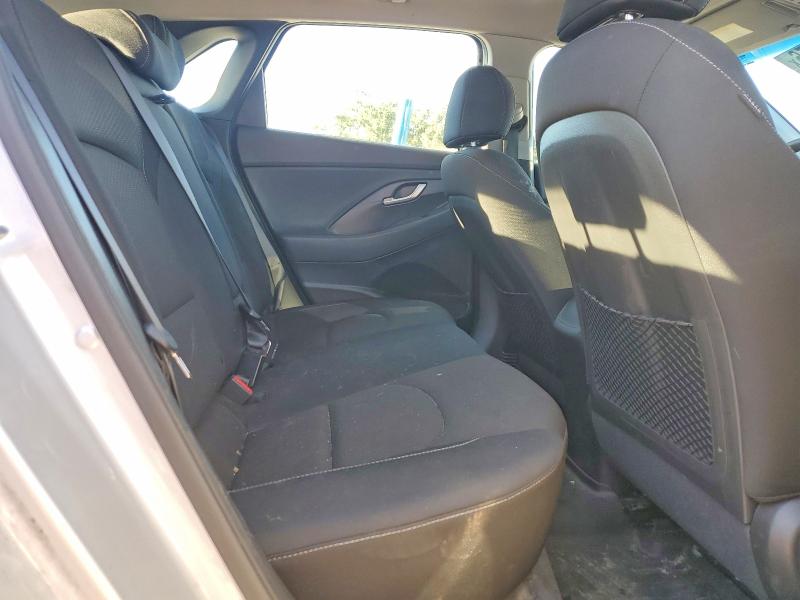 2018 Hyundai Elantra Gt მანქანა იყიდება აუქციონზე, vin: KMHH35LE5JU012486, აუქციონის ნომერი: 68202256