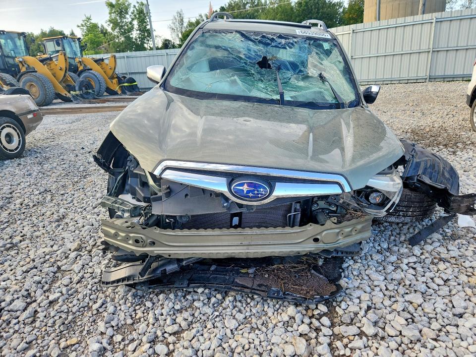 68539006 :رقم المزاد ، JF2SKAXC4MH454205 vin ، 2021 Subaru Forester مزاد بيع