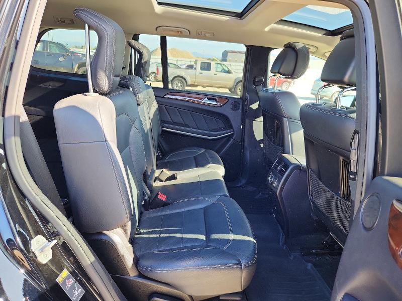 68865656 :رقم المزاد ، 4JGDF7DE4FA532235 vin ، 2015 Mercedes-benz Gl مزاد بيع