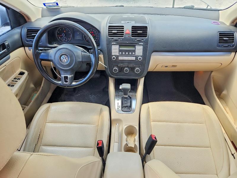 2010 Volkswagen Jetta მანქანა იყიდება აუქციონზე, vin: 3VWRX7AJXAM122430, აუქციონის ნომერი: 69114696
