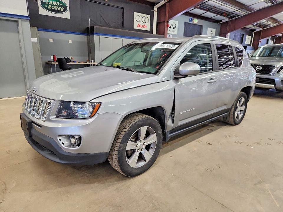 70418576 :رقم المزاد ، 1C4NJDEB6GD733712 vin ، 2016 Jeep Compass مزاد بيع