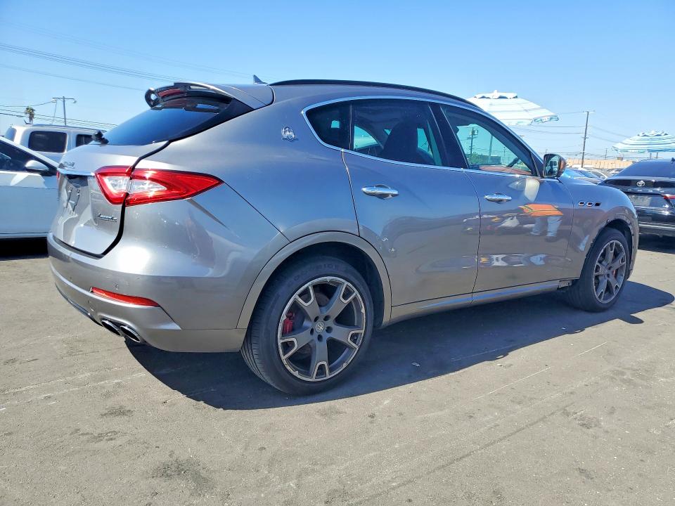 71390886 :رقم المزاد ، ZN661YUS1HX253606 vin ، 2017 Maserati Levante مزاد بيع