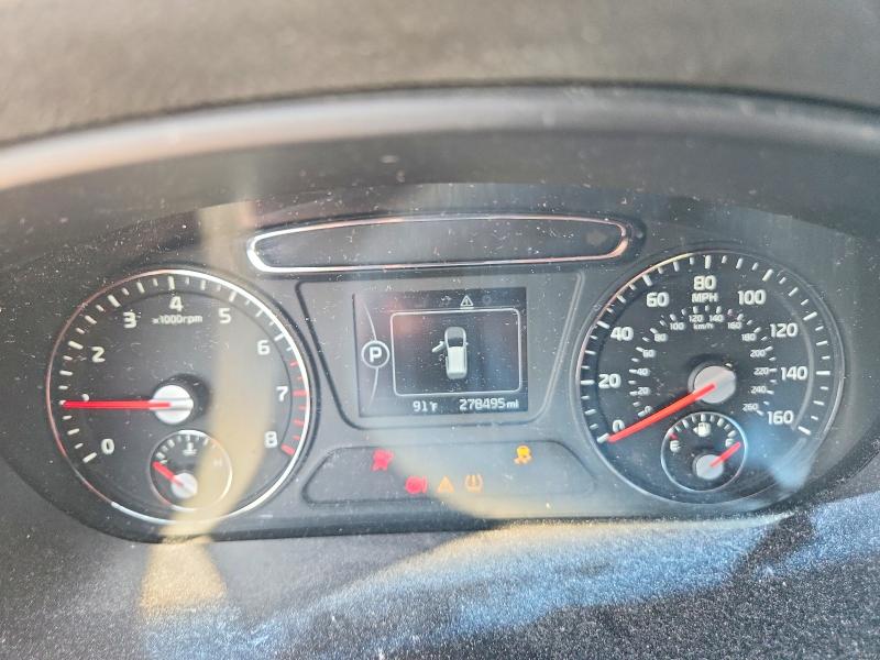 2017 Kia Sorento მანქანა იყიდება აუქციონზე, vin: 5XYPG4A36HG246745, აუქციონის ნომერი: 69551036