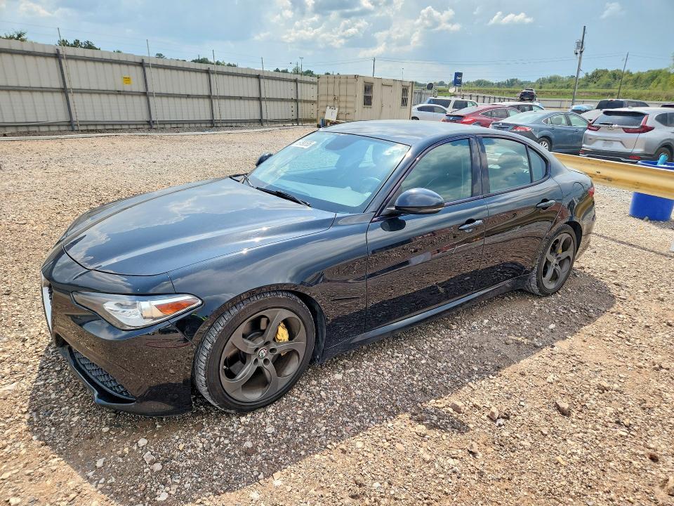 69898506 :رقم المزاد ، ZARFAEBN7H7539236 vin ، 2017 Alfa Romeo Giulia مزاد بيع