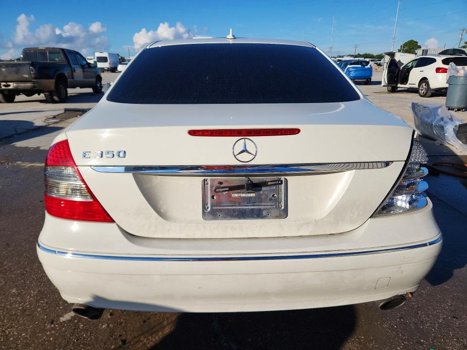 67268486 :رقم المزاد ، WDBUF56X08B309872 vin ، 2008 Mercedes-benz E مزاد بيع