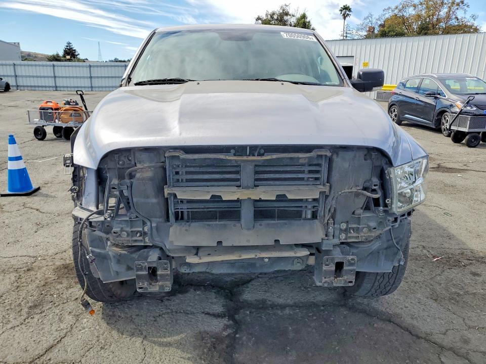 2019 Ram 1500 Classic მანქანა იყიდება აუქციონზე, vin: 1C6RR6LTXKS604076, აუქციონის ნომერი: 70050906