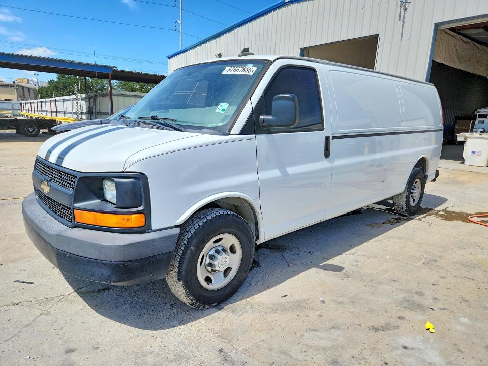 67667886 :رقم المزاد ، 1GCWGBFF4G1128064 vin ، 2016 Chevrolet Express G2500 مزاد بيع