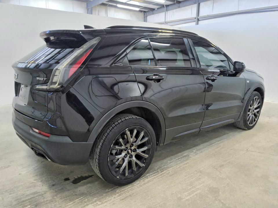 65241286 :رقم المزاد ، 1GYFZER46LF129424 vin ، 2020 Cadillac Xt4 مزاد بيع