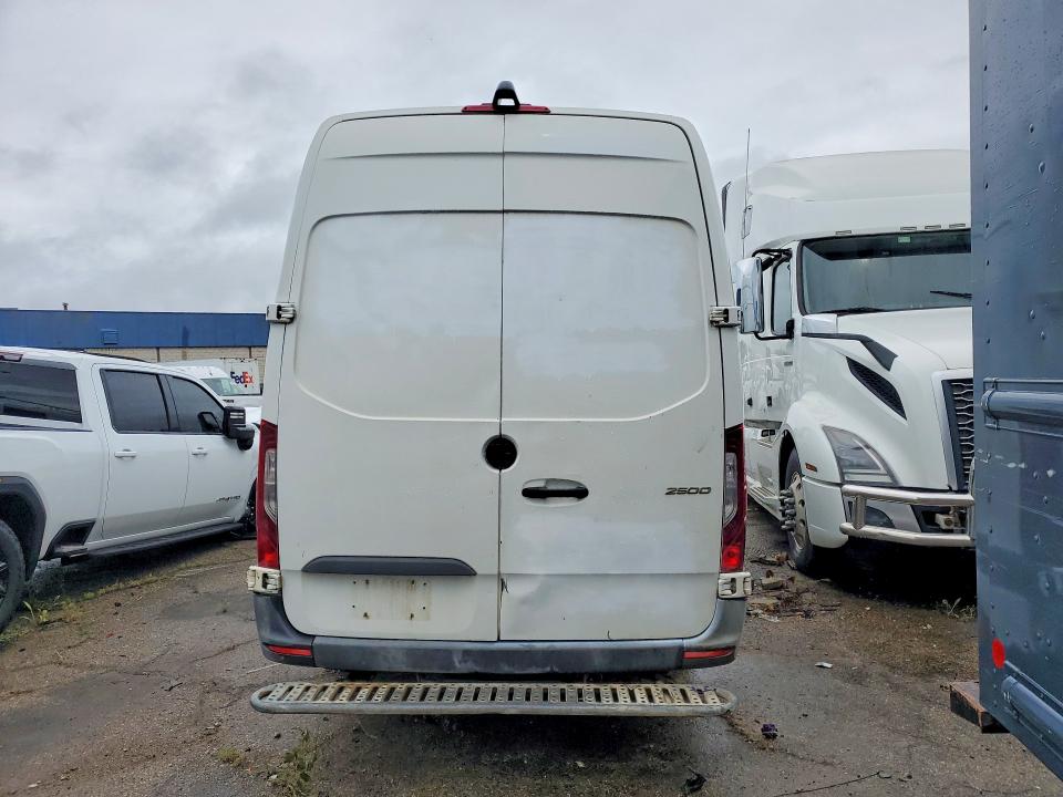 Продаж на аукціоні авто 2019 Mercedes-benz Sprinter, vin: WD3PF1CD3KP070260, номер лоту: 68054346
