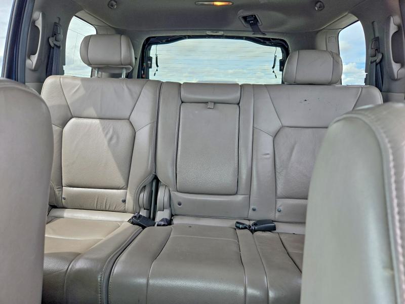 70706996 :رقم المزاد ، 5FNYF4H51BB030556 vin ، 2011 Honda Pilot مزاد بيع