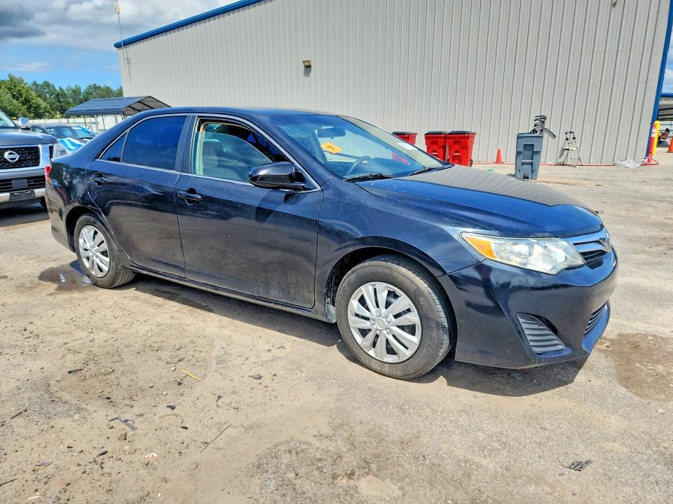 68057006 :رقم المزاد ، 4T1BF1FK2CU100504 vin ، 2012 Toyota Camry مزاد بيع