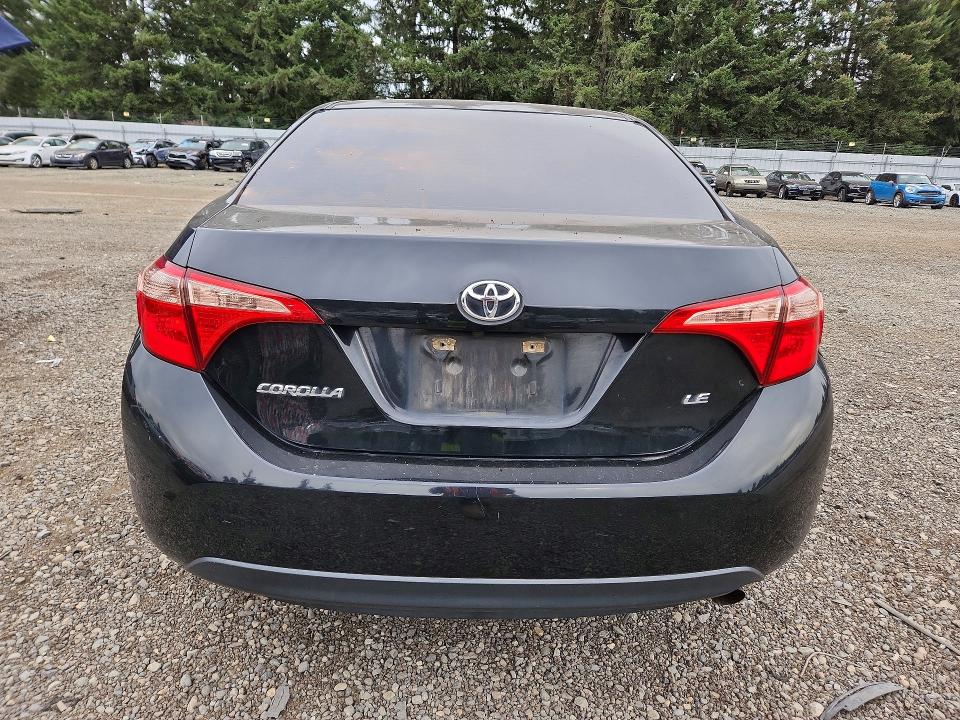 Aukcja sprzedaży 2018 Toyota Corolla, vin: 5YFBURHE0JP815212, numer aukcji: 69422426