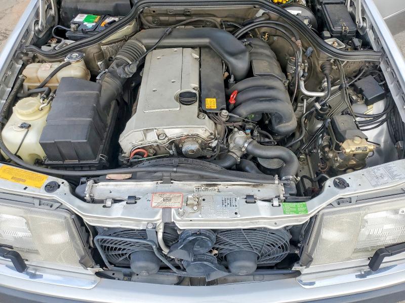 67603596 :رقم المزاد ، WDBEA52E0PB971795 vin ، 1993 Mercedes-benz 300 مزاد بيع