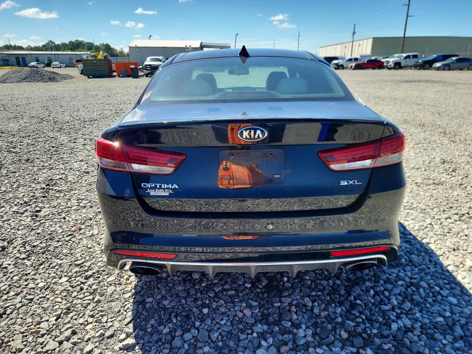 2017 Kia Optima მანქანა იყიდება აუქციონზე, vin: 5XXGV4L2XHG126185, აუქციონის ნომერი: 70694856