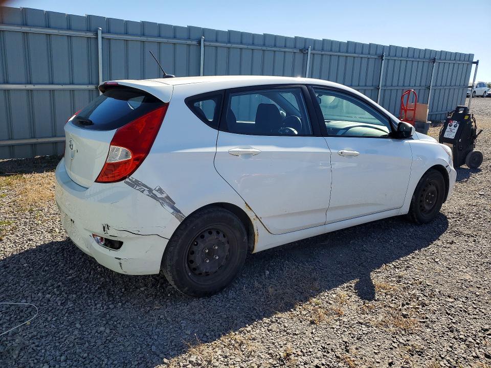 70133166 :رقم المزاد ، KMHCT5AE9DU087144 vin ، 2013 Hyundai Accent مزاد بيع
