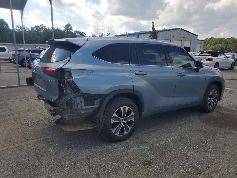2022 Toyota Highlander Hybrid მანქანა იყიდება აუქციონზე, vin: 5TDGBRCH7NS075829, აუქციონის ნომერი: 70059156