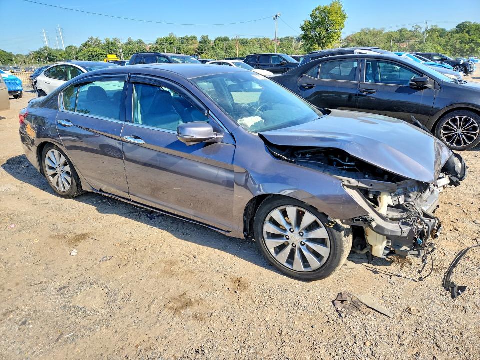 Продажа на аукционе авто 2014 Honda Accord, vin: 1HGCR3F85EA031300, номер лота: 67677566
