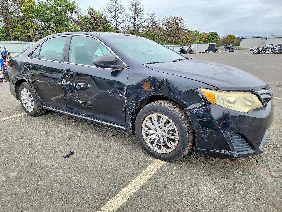 Продаж на аукціоні авто 2014 Toyota Camry, vin: 4T4BF1FK2ER364086, номер лоту: 70668286