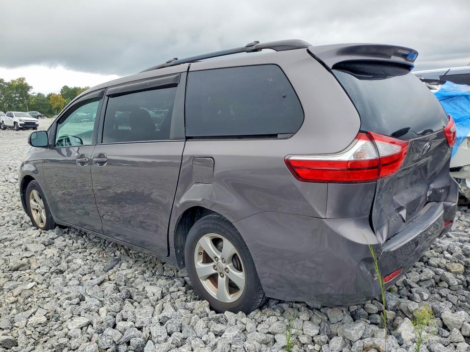 Продажа на аукционе авто 2015 Toyota Sienna, vin: 5TDKK3DC8FS580015, номер лота: 69937836