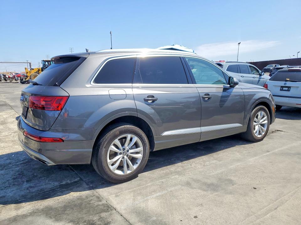 Продажа на аукционе авто 2019 Audi Q7, vin: WA1AAAF72KD037066, номер лота: 69770716