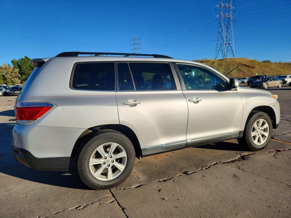 Продажа на аукционе авто 2013 Toyota Highlander, vin: 5TDBK3EH4DS264537, номер лота: 67487456