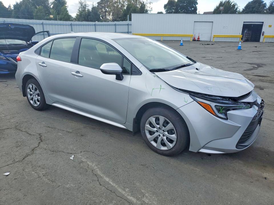 2026 Toyota Corolla Hybrid მანქანა იყიდება აუქციონზე, vin: JTDBCMFEXT3150940, აუქციონის ნომერი: 67323766