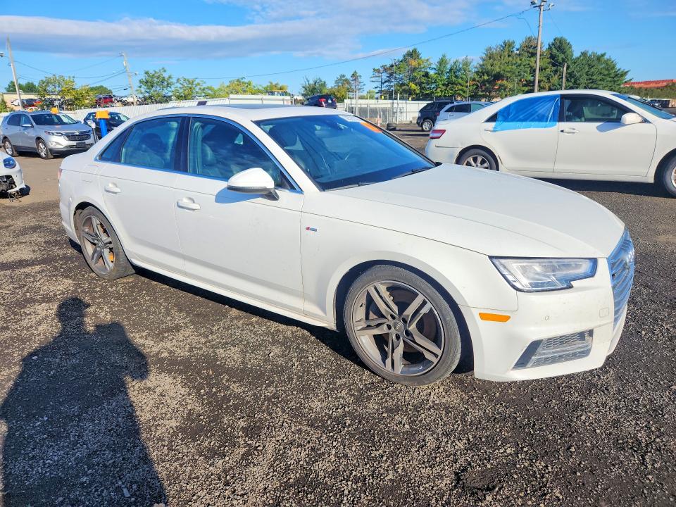 69528726 :رقم المزاد ، WAUPNAF42JA118088 vin ، 2018 Audi A4 مزاد بيع