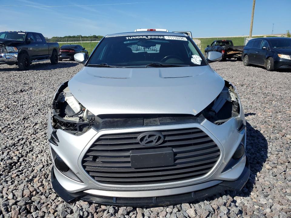 2015 Hyundai Veloster მანქანა იყიდება აუქციონზე, vin: KMHTC6AE9FU239724, აუქციონის ნომერი: 71110296