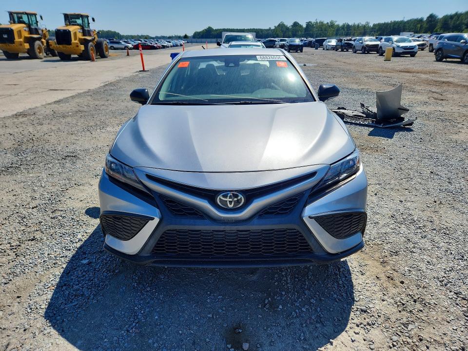 Продаж на аукціоні авто 2023 Toyota Camry, vin: 4T1G11AK6PU786774, номер лоту: 68826056