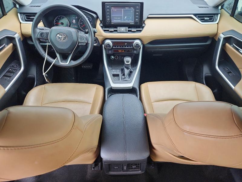 70419176 :رقم المزاد ، 2T3C1RFV2LC042818 vin ، 2020 Toyota Rav4 مزاد بيع