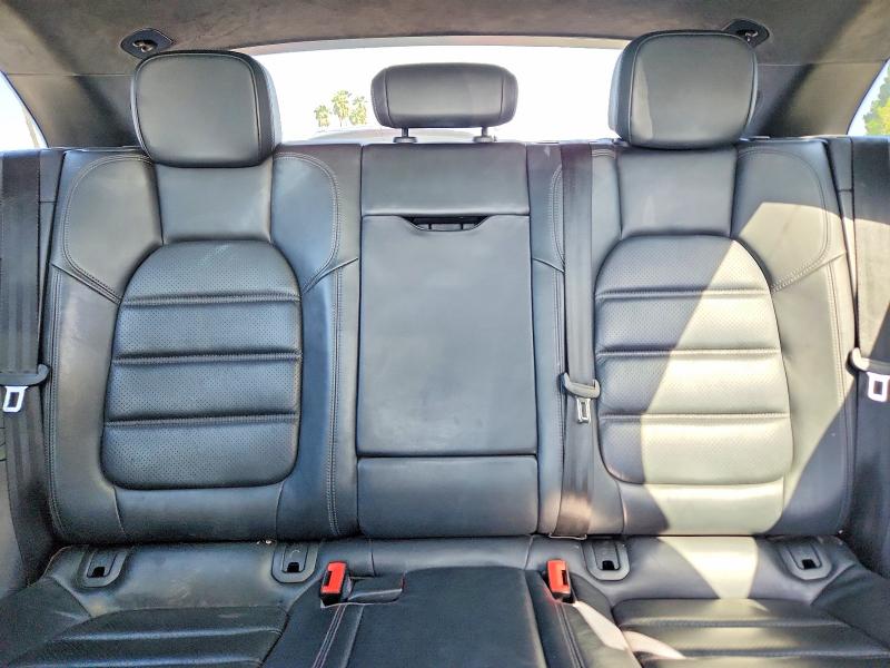 2015 Porsche Macan მანქანა იყიდება აუქციონზე, vin: WP1AF2A51FLB92415, აუქციონის ნომერი: 69393196