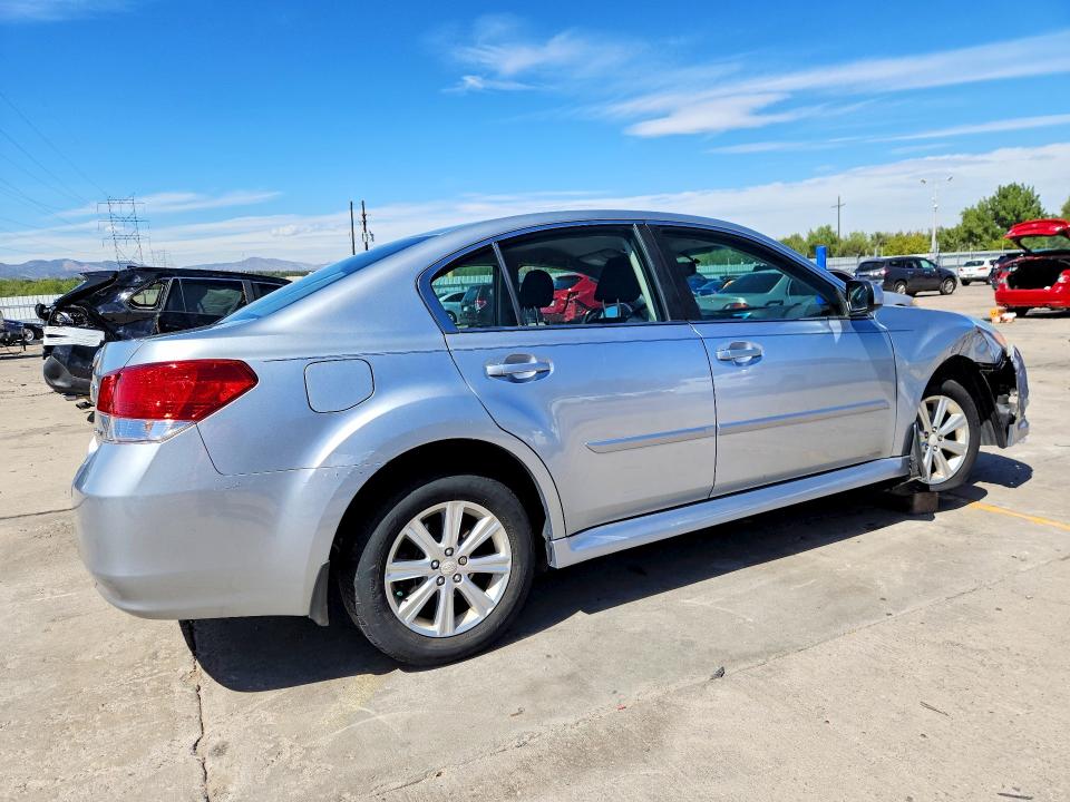 68232876 :رقم المزاد ، 4S3BMCC63C3018297 vin ، 2012 Subaru Legacy مزاد بيع