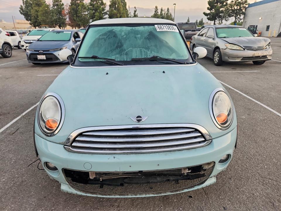 2012 Mini Cooper მანქანა იყიდება აუქციონზე, vin: WMWSU3C5XCT255793, აუქციონის ნომერი: 68713836
