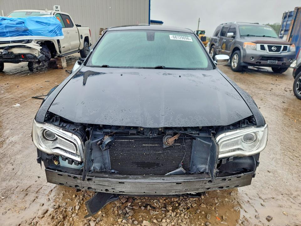 68729096 :رقم المزاد ، 2C3CCAEG3HH566536 vin ، 2017 Chrysler 300c مزاد بيع