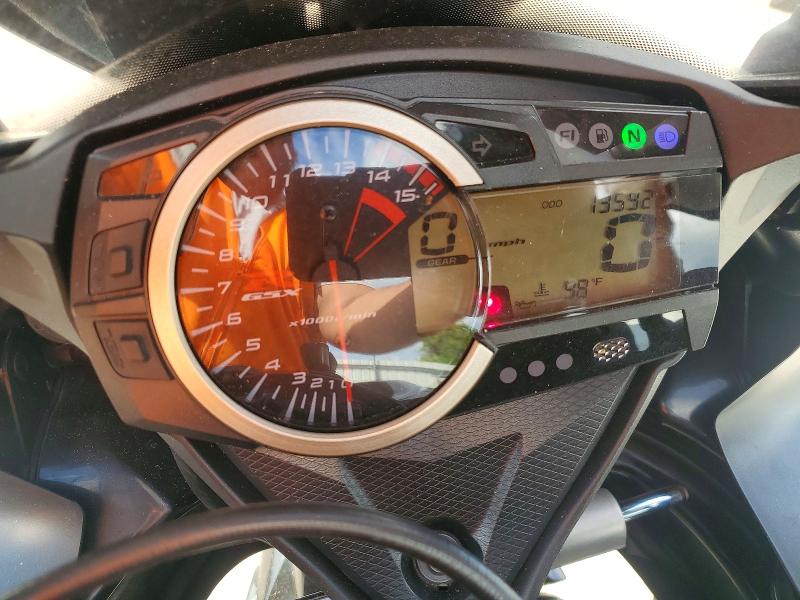 70139456 :رقم المزاد ، JS1GT78A2C2100146 vin ، 2012 Suzuki Gsx-r1000 مزاد بيع