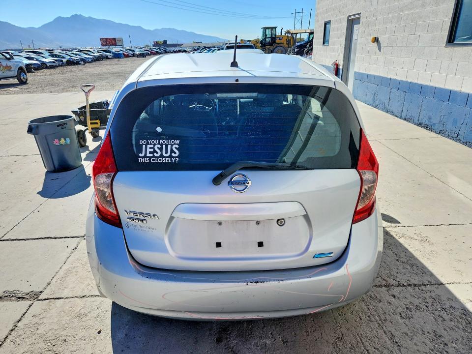 2014 Nissan Versa Note მანქანა იყიდება აუქციონზე, vin: 3N1CE2CP1EL352925, აუქციონის ნომერი: 68073646