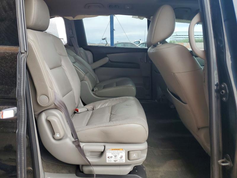 70123386 :رقم المزاد ، 5FNRL5H92BB065273 vin ، 2011 Honda Odyssey مزاد بيع