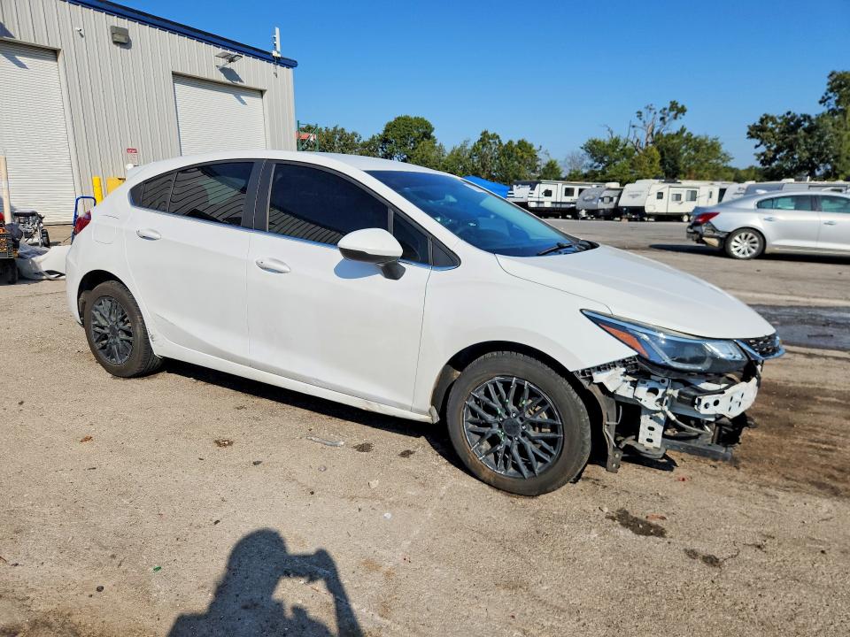 Продаж на аукціоні авто 2017 Chevrolet Cruze, vin: 3G1BE6SM5HS611104, номер лоту: 69208366
