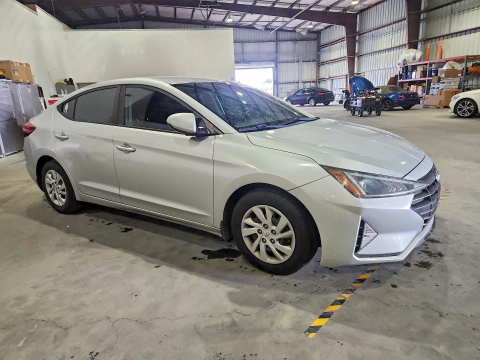 70075956 :رقم المزاد ، 5NPD74LF3LH512900 vin ، 2020 Hyundai Elantra مزاد بيع