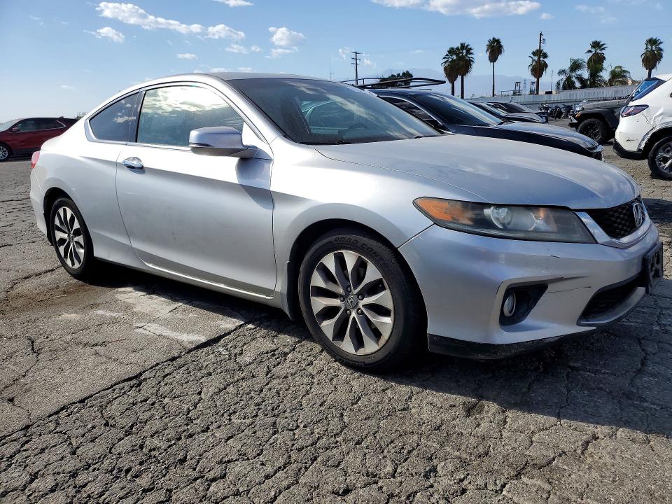 71029886 :رقم المزاد ، 1HGCT1B73EA012070 vin ، 2014 Honda Accord مزاد بيع