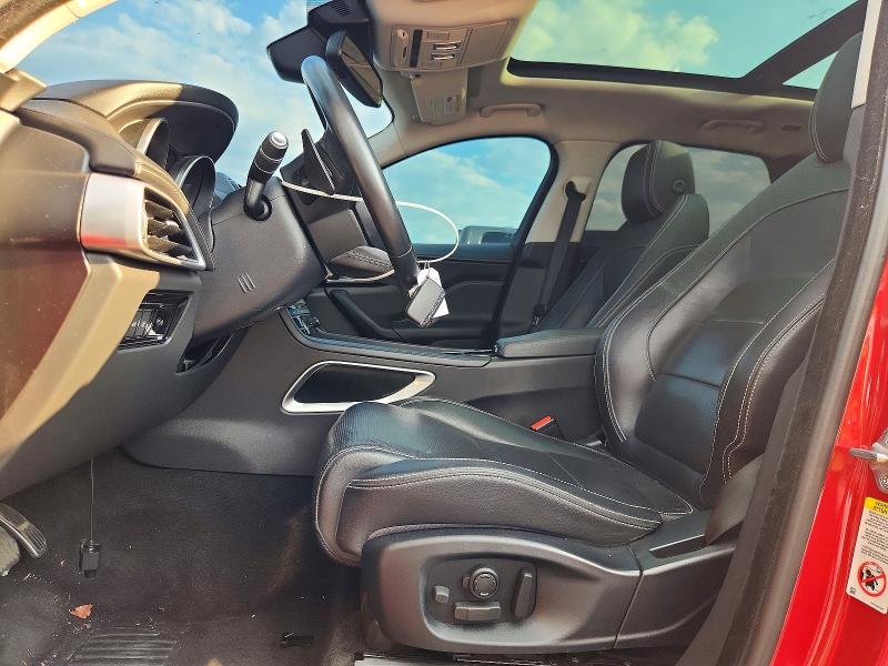 Aukcja sprzedaży 2017 Jaguar F-pace, vin: SADCL2BV1HA883268, numer aukcji: 68112396