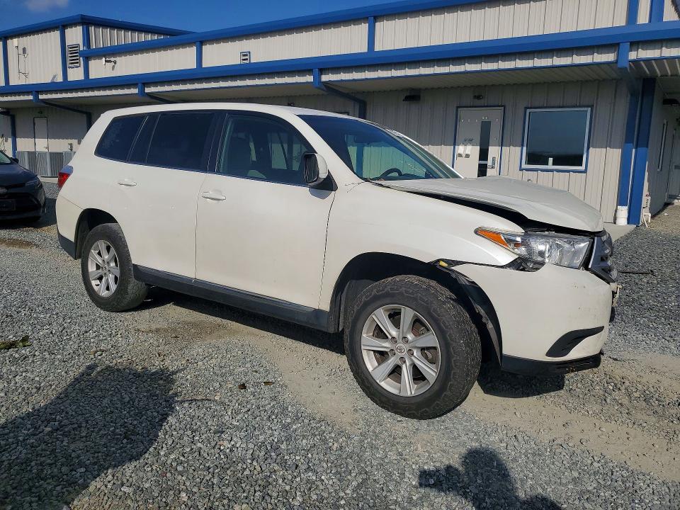 2013 Toyota Highlander მანქანა იყიდება აუქციონზე, vin: 5TDZK3EH6DS102245, აუქციონის ნომერი: 69236836